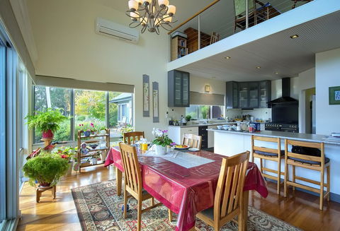 Glenelg On King Bed & Breakfast - Sydney 4u 8