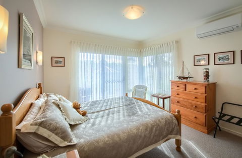Glenelg On King Bed & Breakfast - Sydney 4u 1
