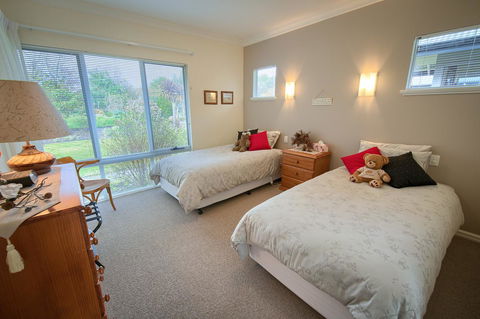 Glenelg On King Bed & Breakfast - Sydney 4u 4