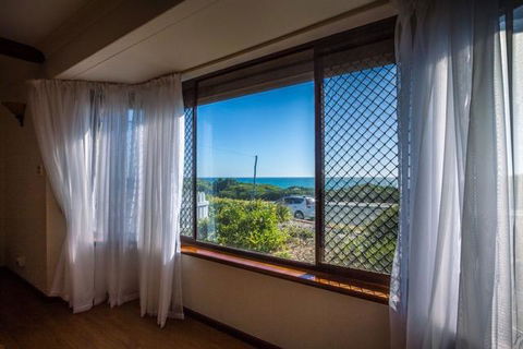 Yanchep Beach Retreat - Sydney 4u 10