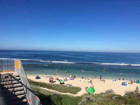 Yanchep Beach Retreat - Sydney 4u 1