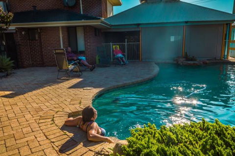 Yanchep Beach Retreat - Sydney 4u 4
