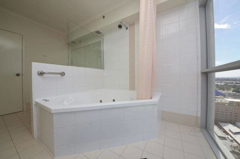 Centre Of Perth Whole Apartment W/view&spa&pool&wifi - Sydney 4u 13