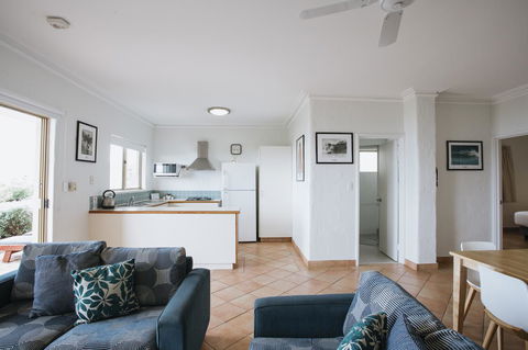 Canal Rocks Beachfront Apartments - Sydney 4u 36