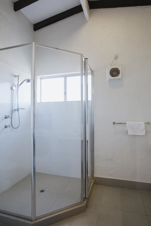 Canal Rocks Beachfront Apartments - Sydney 4u 30