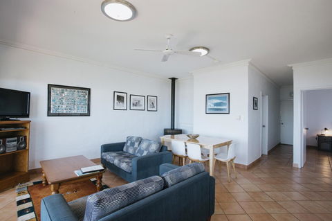 Canal Rocks Beachfront Apartments - Sydney 4u 9