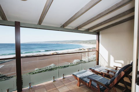 Canal Rocks Beachfront Apartments - Sydney 4u 18