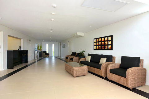 Bunbury Seaview Apartments - Sydney 4u 20