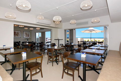 Bunbury Seaview Apartments - Sydney 4u 31