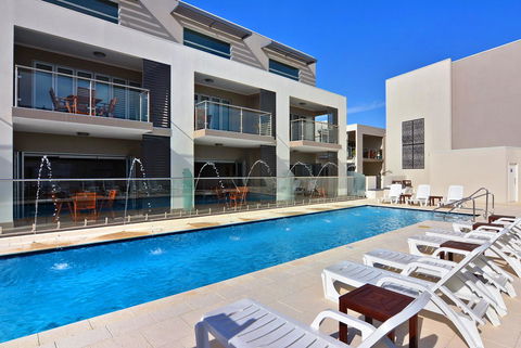 Bunbury Seaview Apartments - Sydney 4u 21
