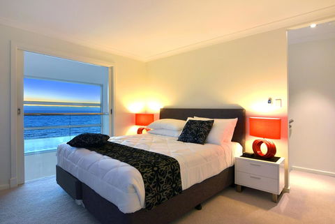 Bunbury Seaview Apartments - Sydney 4u 3