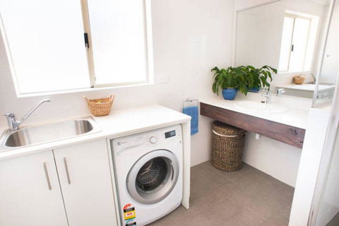 Starboard Views Kalbarri - River Front Apartment - Sydney 4u 7