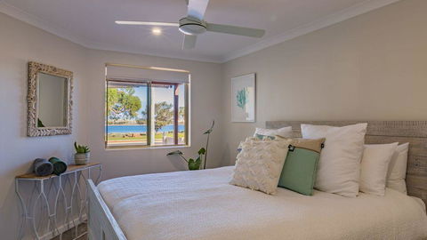 Starboard Views Kalbarri - River Front Apartment - Sydney 4u 4