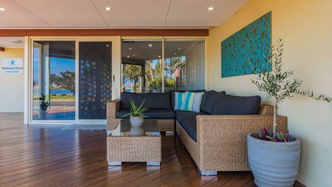Starboard Views Kalbarri - River Front Apartment - Sydney 4u 9