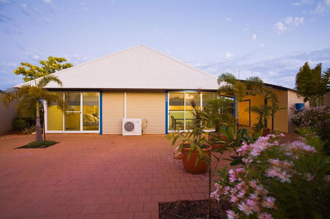 Osprey Holiday Village Unit 110 - Sydney 4u 21