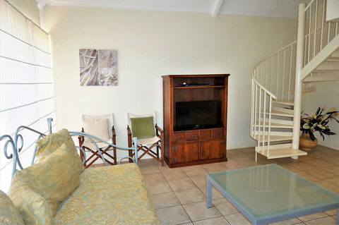 Osprey Holiday Village Unit 110 - Sydney 4u 7