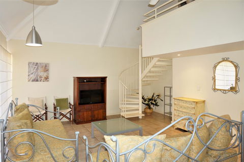 Osprey Holiday Village Unit 110 - Sydney 4u 5