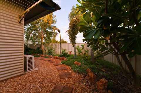Osprey Holiday Village Unit 110 - Sydney 4u 18