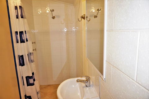 Osprey Holiday Village Unit 110 - Sydney 4u 19