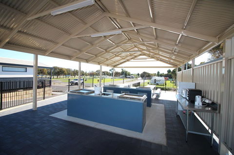 BIG4 Bunbury Riverside Holiday Park - Sydney 4u 18