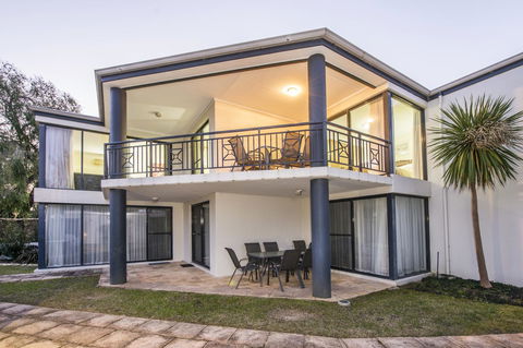 Cape View Beach Resort - Sydney 4u 26