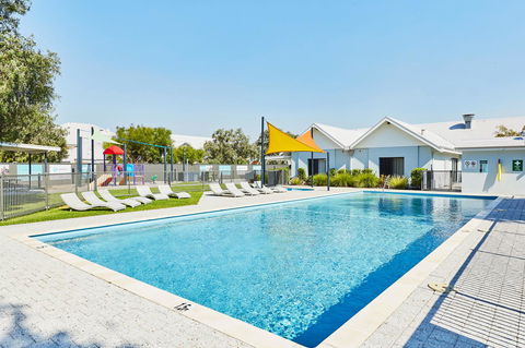 Cape View Beach Resort - Sydney 4u 14