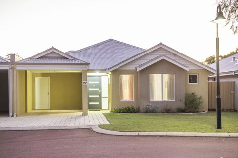 Cape View Beach Resort - Sydney 4u 25