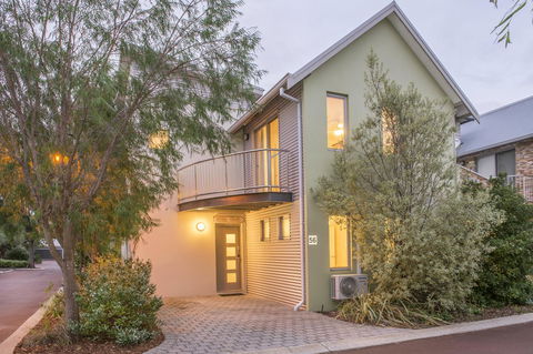 Cape View Beach Resort - Sydney 4u 22