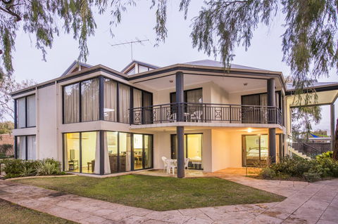 Cape View Beach Resort - Sydney 4u 21
