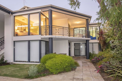 Cape View Beach Resort - Sydney 4u 34