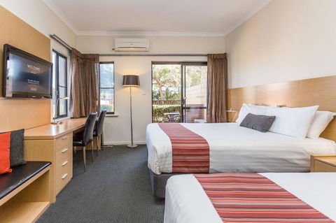 Country Comfort Perth - Sydney 4u 32