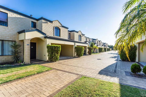 Country Comfort Perth - Sydney 4u 26