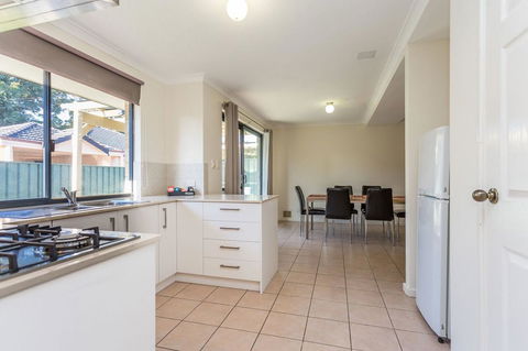Country Comfort Perth - Sydney 4u 10