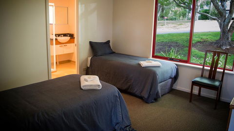 Karri Mia Chalets And Studios - Sydney 4u 16