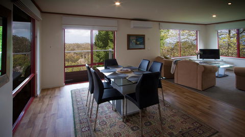 Karri Mia Chalets And Studios - Sydney 4u 19