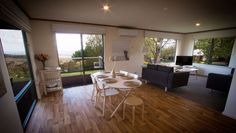 Karri Mia Chalets And Studios - Sydney 4u 8