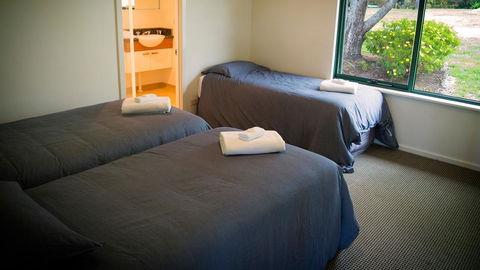Karri Mia Chalets And Studios - Sydney 4u 17