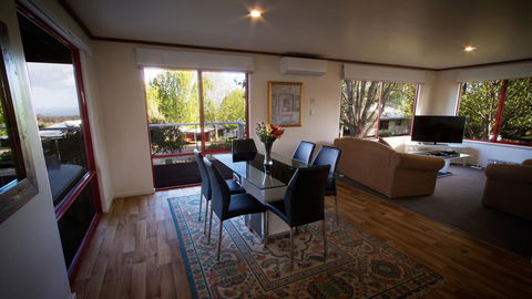 Karri Mia Chalets And Studios - Sydney 4u 13