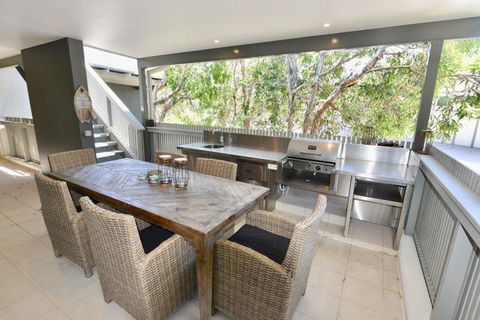 East On Byron - Accommodation Sydney 11