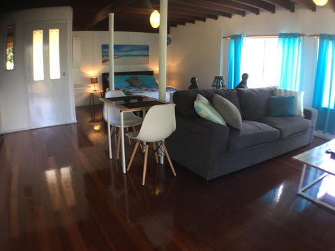 High Tide At Emerald - Sydney 4u 10