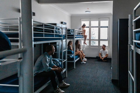 Wake Up! Bondi Beach - Sydney 4u 14