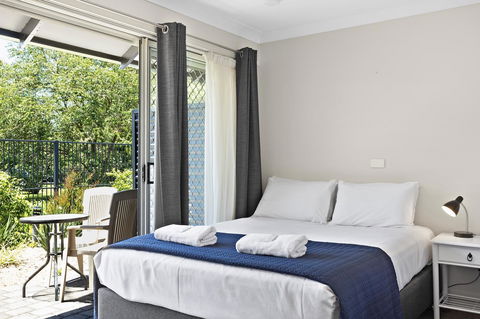 The Park Hotel Motel, Suffolk Park - Sydney 4u 8