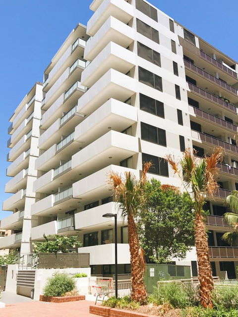Modern & Cosy 2-Bedroom Apartment Hornsby - Sydney 4u 1