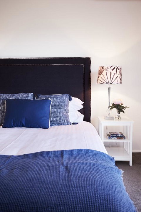 Bright And Spacious Family Home With Leafy Deck - Accommodation Sydney 7