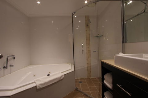 Crowne Plaza Hawkesbury Valley, An IHG Hotel - Sydney 4u 10