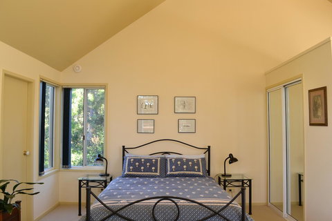 Bundle Hill Cottages - Sydney Resort 39