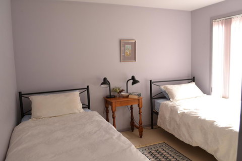 Bundle Hill Cottages - Sydney Resort 33