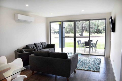 Comfort Suites Clubarham Golf Resort - Accommodation Sydney 14