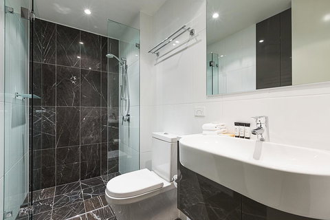 Lakefront 116 Kingston ACT - Accommodation Sydney 8