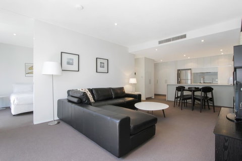 Lakefront 116 Kingston ACT - Accommodation Sydney 16